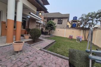 Villa  Mimosa Kinsuka 25 sur 35m 440.000
